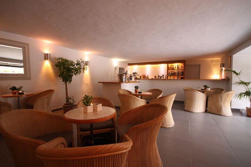 Eden Park Hotel Serriera  ภายนอก รูปภาพ
